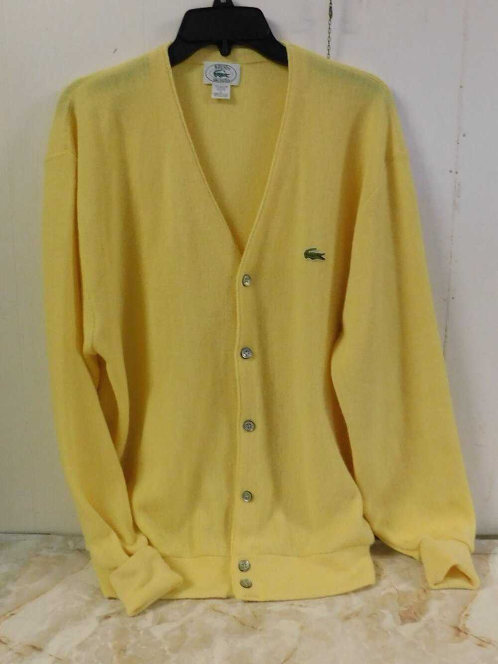 Vintage Izod Lacoste Orlon Acrylic Mens Sweater sz L Yellow USA Made